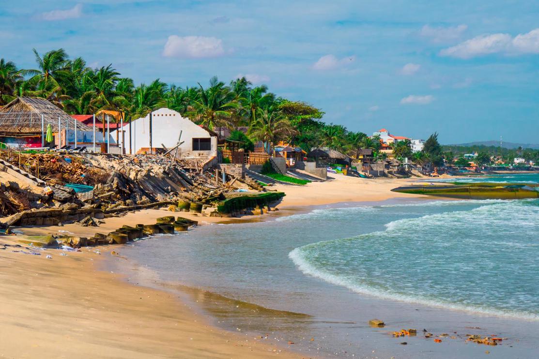 Is it worth visiting Mui Ne? Beach erosion Mui Ne