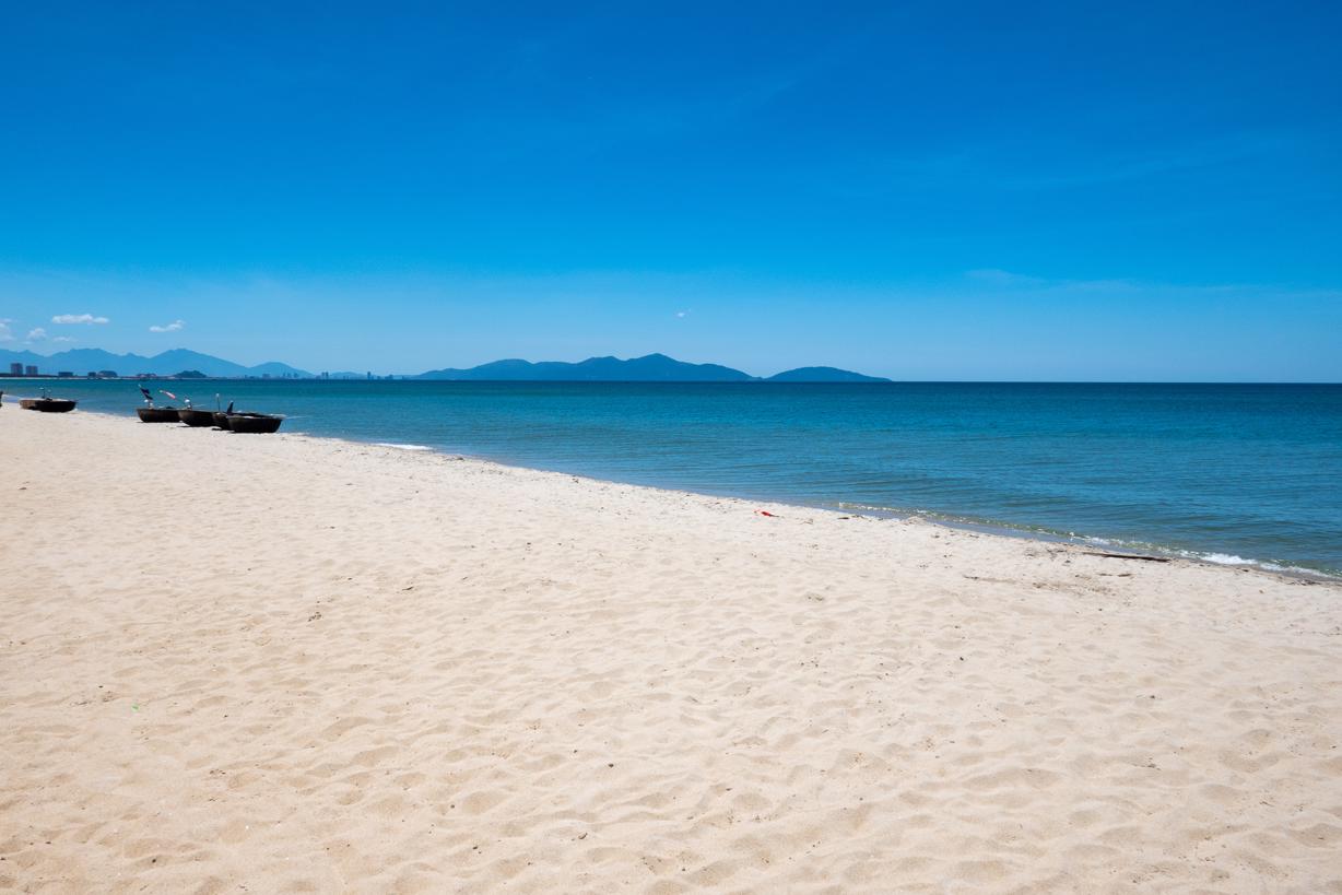 nejlepší čas na návštěvu Vietnamu, hlavní sezóna ve Vietnamu-Pláž Bang Hoi An