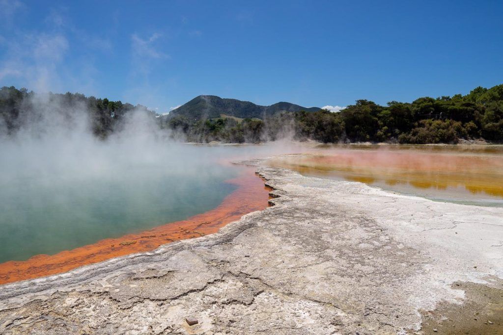 Champagne pool Waimangu Volcanic Valley