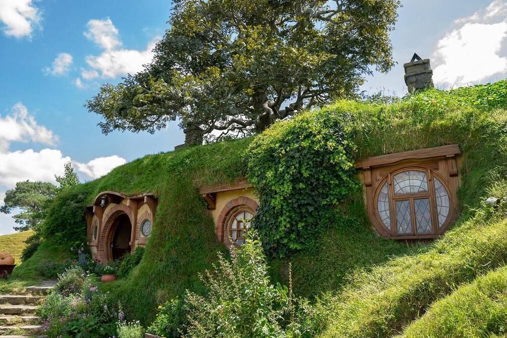 Hobbiton tour - Things to do in Rotorua New Zealand 