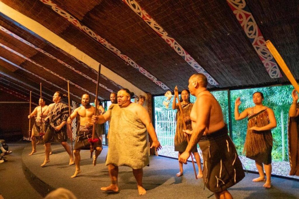Enterntainment at the best Maori experience Rotorua - Tamaki Maori Village